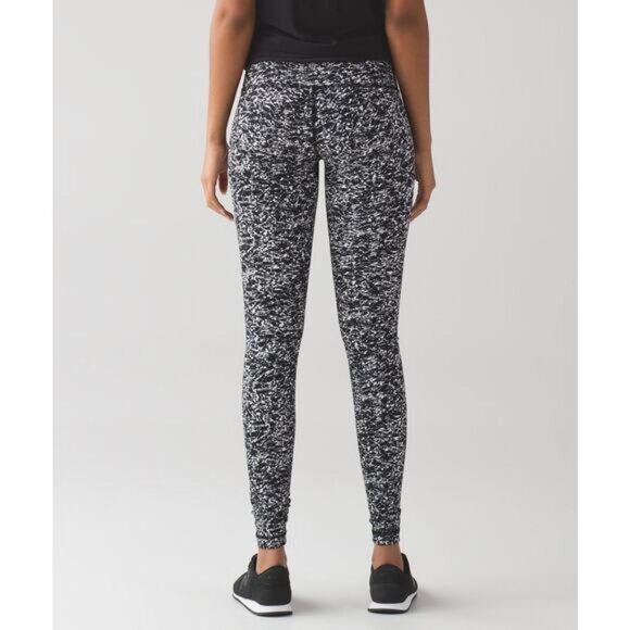 Lululemon Wunder Under Pant III Luxtreme In Iced Wave White Black Size 8 - Picture 2 of 7